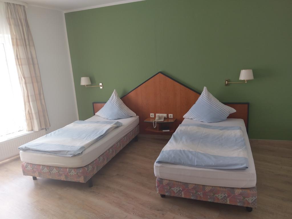 Hotel Elxleben Экстерьер фото